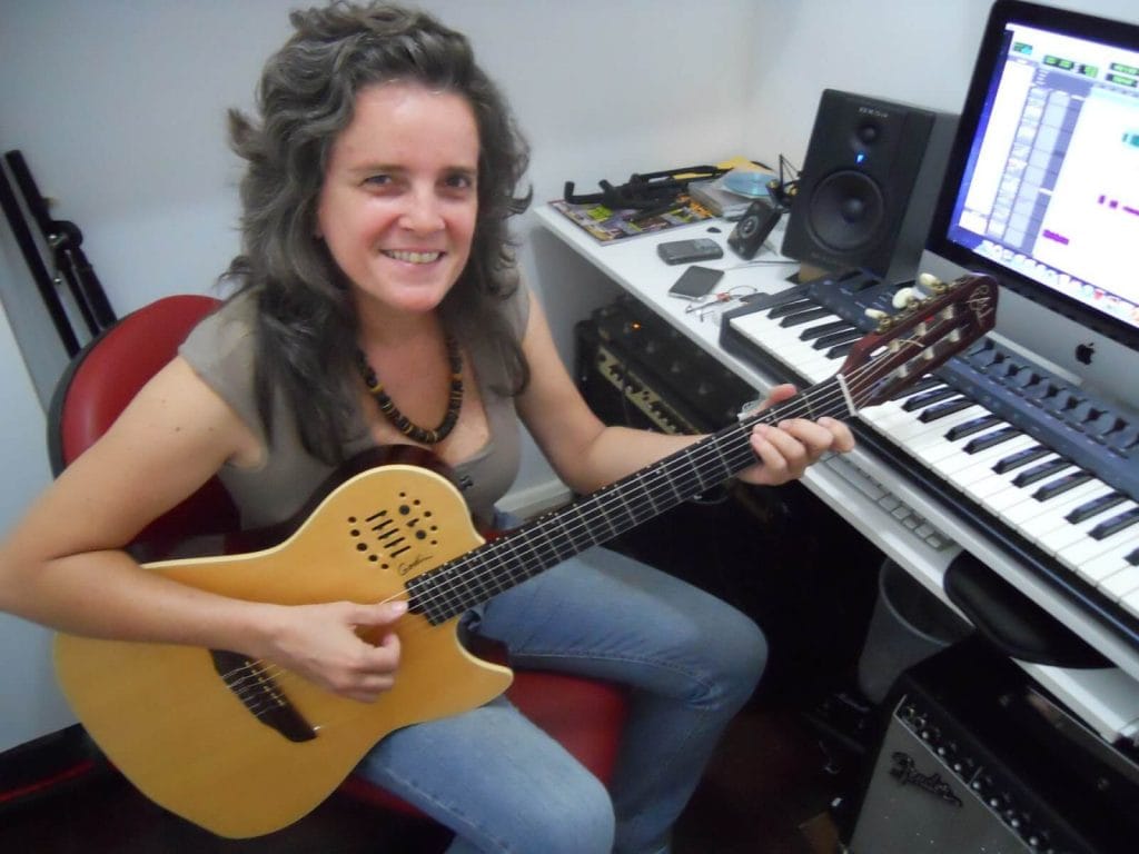 As mulheres e o violão: um breve apanhado do cenário brasileiro de violonistas 50